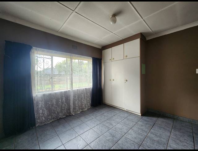 3 BEDROOM HOUSE FOR SALE IN THREE RIVERS